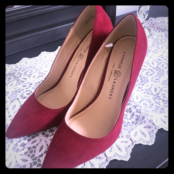 Chinese Laundry Shoes - Chinese Laundry Womens Red Suede Pumps size 8.5